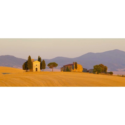 Italy, Tuscany Little chapel at sunset